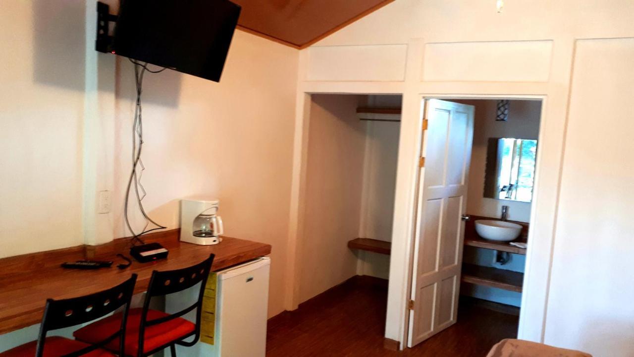 Tropical Paradise Bungalows Pital  Экстерьер фото